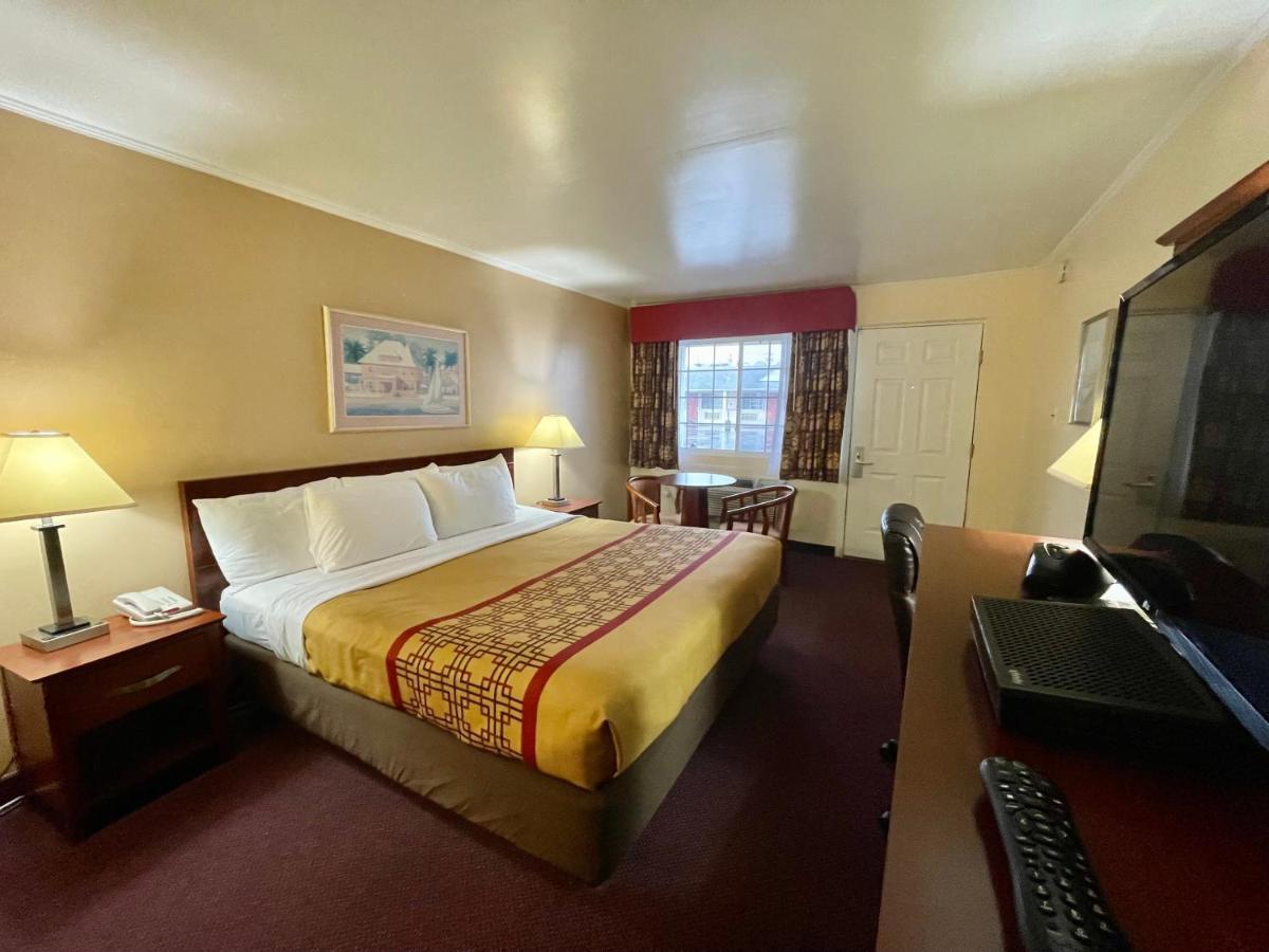 Passport Inn Somers Point - Somers Point Eksteriør bilde